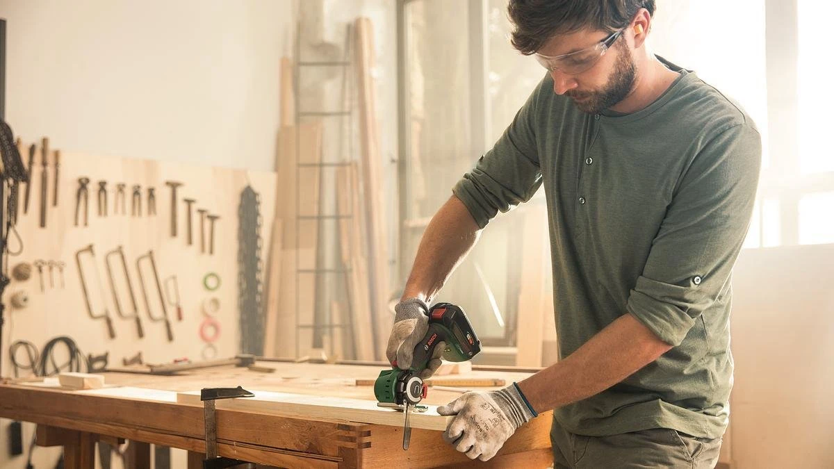 Bosch AdvancedCut 18 Microkettingzaag - Met 1 X 18 V Accu En Lader - Afbeelding 9