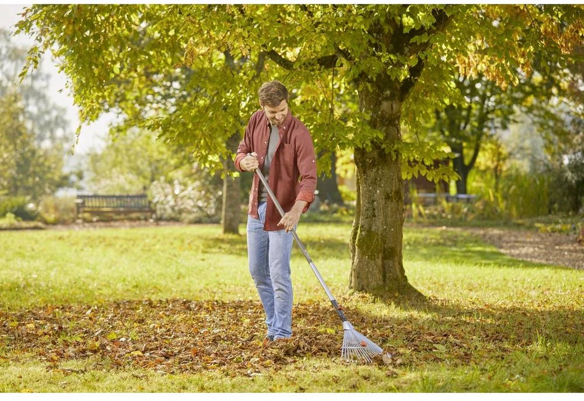 GARDENA Combisysteem Bladhark Hark - Werkbreedte Verstelbaar 30/50 Cm - Aanbevolen Steellengte 130 Cm - Afbeelding 2