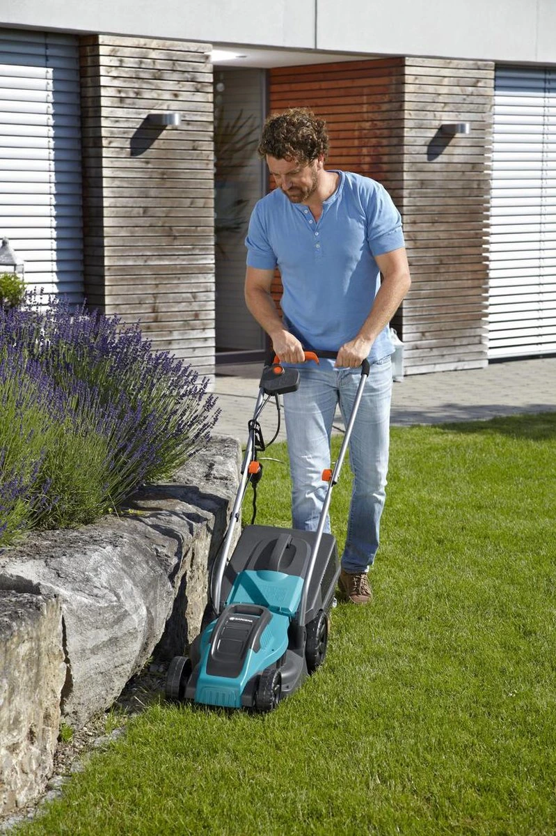 GARDENA - Powermax 32 - Grasmaaier (gemotoriseerd) - Maaibreedte 32 Cm - Gazons Tot 200 M2 - Afbeelding 6